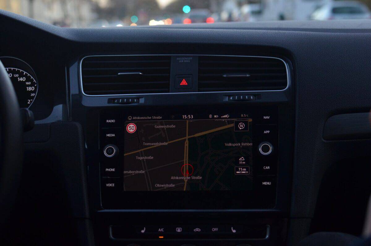 Car dashboard sat-nav confidently showing a route, illustrating how AI SEO audits sound sure even when they're wrong